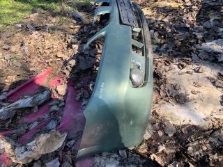 bontott NISSAN ALMERA II Első Lökhárító (Részeivel)