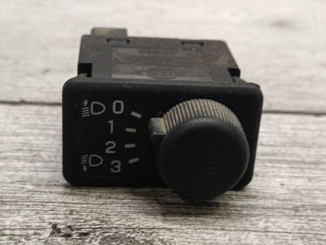 bontott NISSAN ALMERA II Fényszórómagasság Állító Kapcsoló