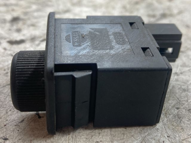 bontott NISSAN ALMERA II Fényszórómagasság Állító Kapcsoló