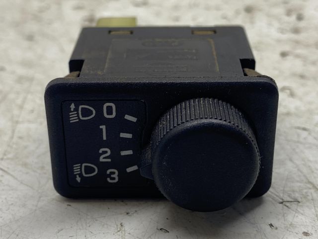 bontott NISSAN ALMERA II Fényszórómagasság Állító Kapcsoló