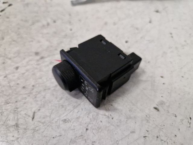 bontott NISSAN ALMERA II Fényszórómagasság Állító Kapcsoló