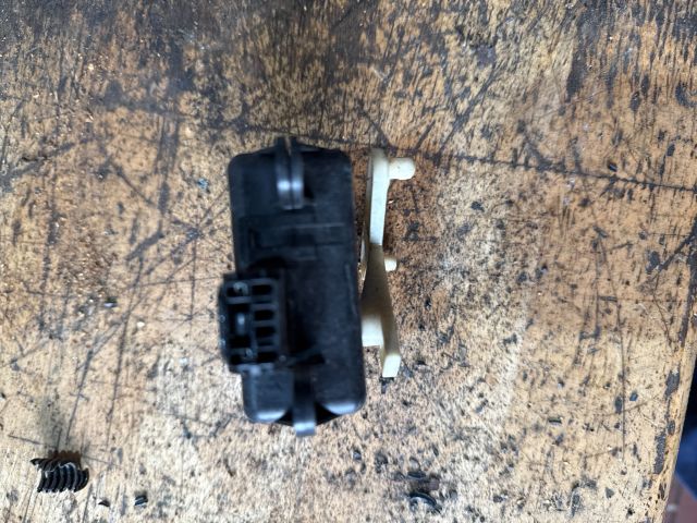 bontott NISSAN ALMERA II Fűtés Állító Motor