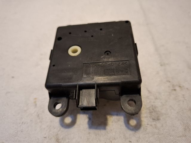 bontott NISSAN ALMERA II Fűtés Állító Motor