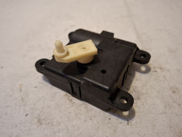 bontott NISSAN ALMERA II Fűtés Állító Motor