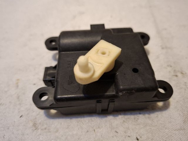 bontott NISSAN ALMERA II Fűtés Állító Motor