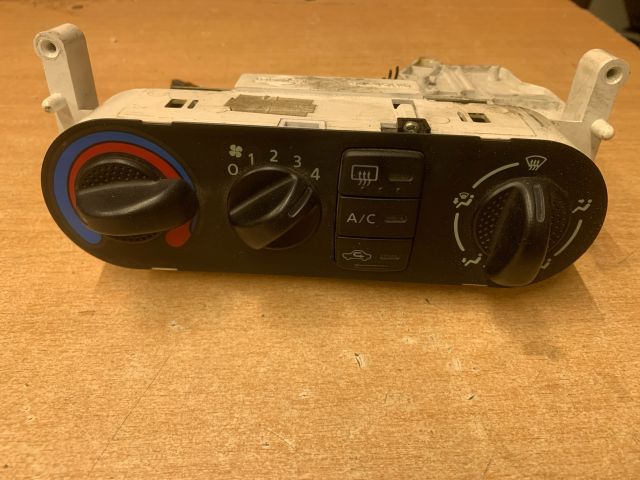 bontott NISSAN ALMERA II Fűtéskapcsoló (manuális klímás)