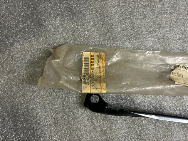 bontott NISSAN ALMERA II Homlokfal Alsó Tartó