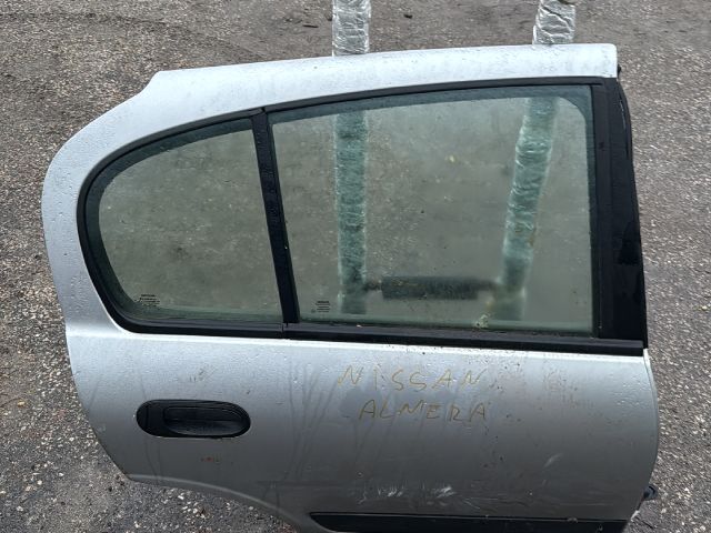 bontott NISSAN ALMERA II Jobb Csomagtérajtó (Részeivel)