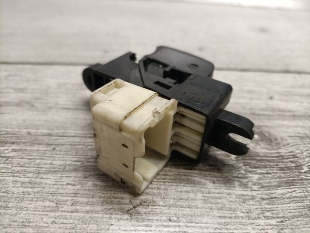 bontott NISSAN ALMERA II Jobb első Ablakemelő Kapcsoló