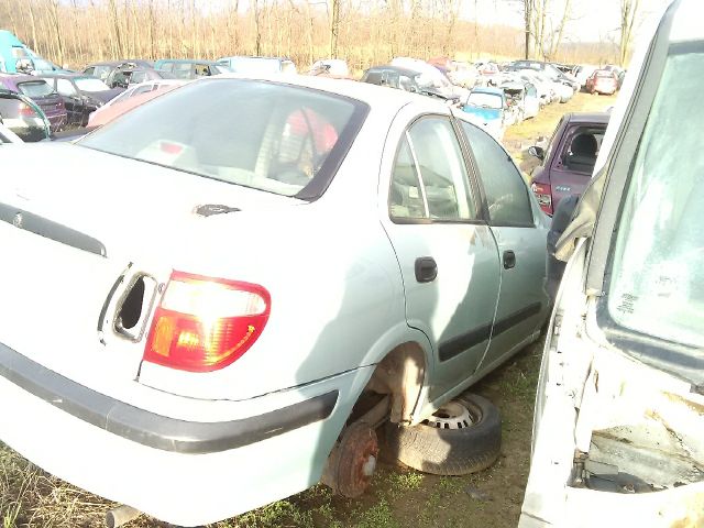 bontott NISSAN ALMERA II Jobb első Ajtó Díszléc