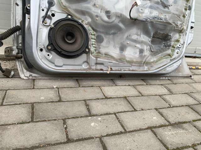 bontott NISSAN ALMERA II Jobb első Ajtó (Üres lemez)