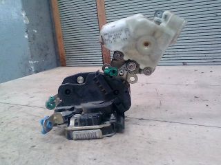 bontott NISSAN ALMERA II Jobb első Ajtózár