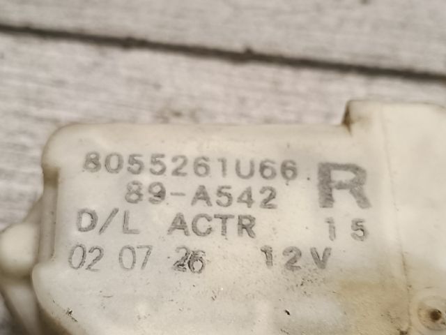 bontott NISSAN ALMERA II Jobb első Ajtózár