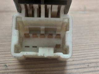 bontott NISSAN ALMERA II Jobb hátsó Ablakemelő Kapcsoló