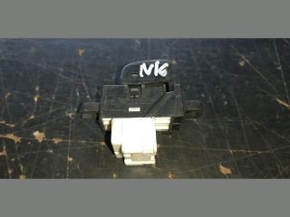 bontott NISSAN ALMERA II Jobb hátsó Ablakemelő Kapcsoló