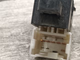 bontott NISSAN ALMERA II Jobb hátsó Ablakemelő Kapcsoló