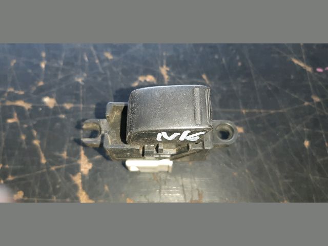 bontott NISSAN ALMERA II Jobb hátsó Ablakemelő Kapcsoló