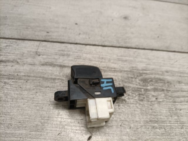 bontott NISSAN ALMERA II Jobb hátsó Ablakemelő Kapcsoló