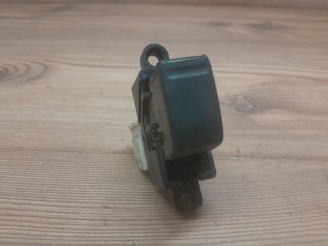 bontott NISSAN ALMERA II Jobb hátsó Ablakemelő Kapcsoló