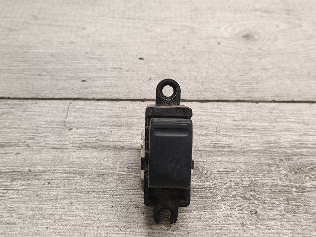 bontott NISSAN ALMERA II Jobb hátsó Ablakemelő Kapcsoló