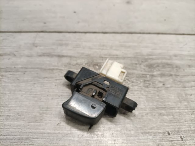 bontott NISSAN ALMERA II Jobb hátsó Ablakemelő Kapcsoló