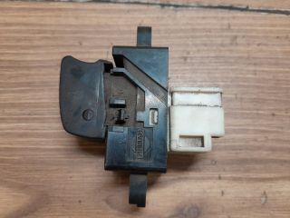 bontott NISSAN ALMERA II Jobb hátsó Ablakemelő Kapcsoló