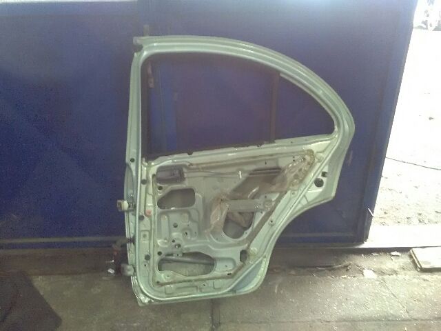 bontott NISSAN ALMERA II Jobb hátsó Ajtó (Üres lemez)