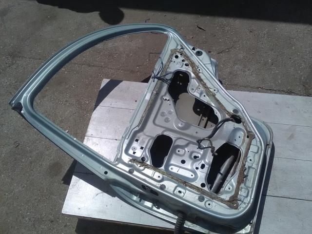 bontott NISSAN ALMERA II Jobb hátsó Ajtó (Üres lemez)