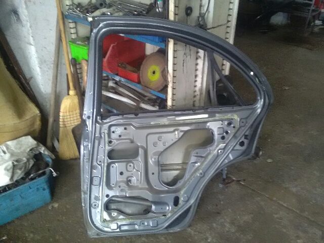 bontott NISSAN ALMERA II Jobb hátsó Ajtó (Üres lemez)
