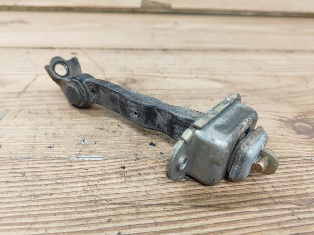 bontott NISSAN ALMERA II Jobb hátsó Ajtóhatároló