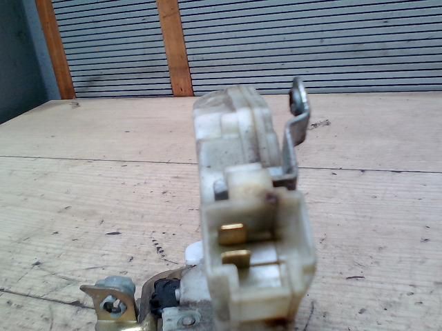 bontott NISSAN ALMERA II Jobb hátsó Ajtózár