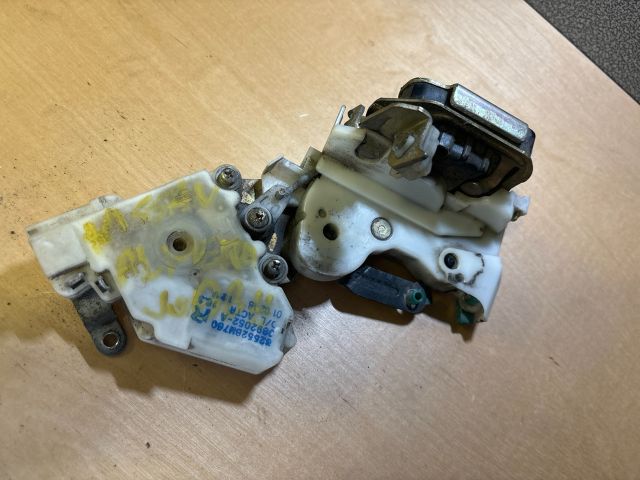 bontott NISSAN ALMERA II Jobb hátsó Ajtózár