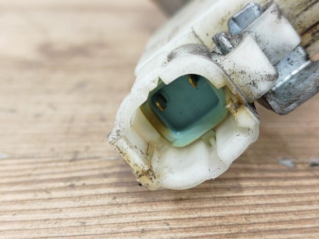 bontott NISSAN ALMERA II Jobb hátsó Ajtózár