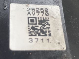 bontott NISSAN ALMERA II Jobb Kormánykapcsoló Ablaktörlő