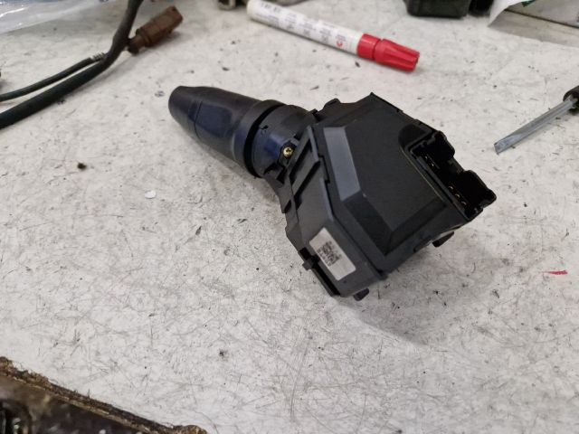 bontott NISSAN ALMERA II Jobb Kormánykapcsoló Ablaktörlő