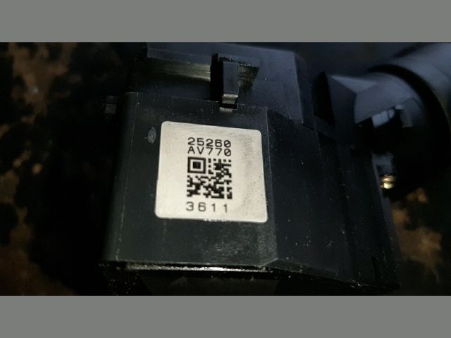 bontott NISSAN ALMERA II Jobb Kormánykapcsoló Ablaktörlő