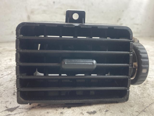 bontott NISSAN ALMERA II Jobb Szellőző