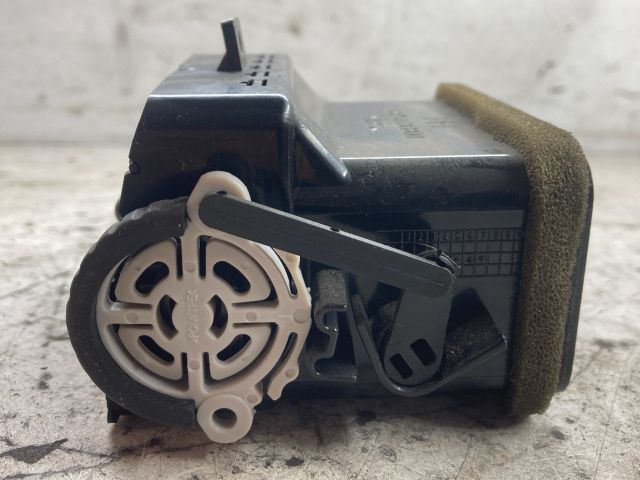 bontott NISSAN ALMERA II Jobb Szellőző