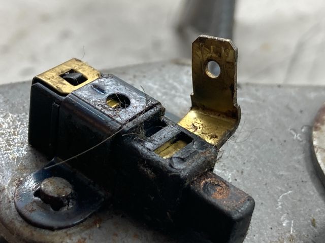 bontott NISSAN ALMERA II Kézifék Kar