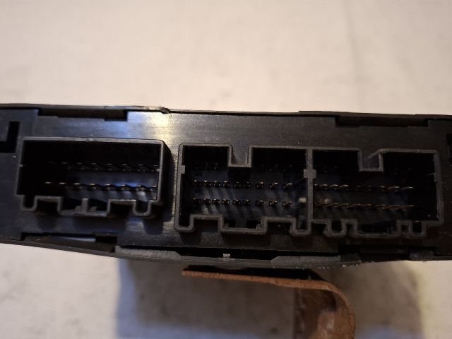 bontott NISSAN ALMERA II Központizár Elektronika