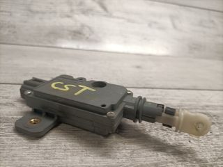 bontott NISSAN ALMERA II Központizár Motor Csomagtérajtó