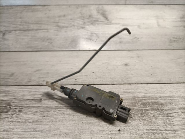 bontott NISSAN ALMERA II Központizár Motor Csomagtérajtó