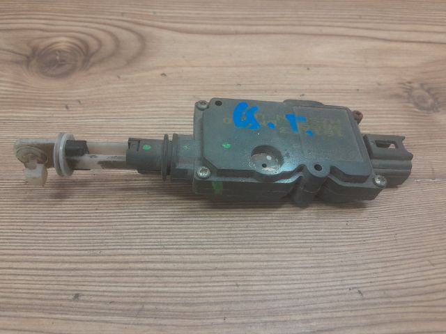 bontott NISSAN ALMERA II Központizár Motor Csomagtérajtó