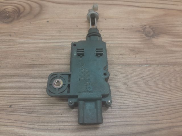 bontott NISSAN ALMERA II Központizár Motor Csomagtérajtó