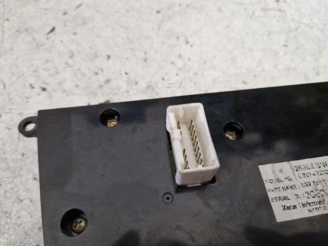 bontott NISSAN ALMERA II Rádió / CD Kapcsoló