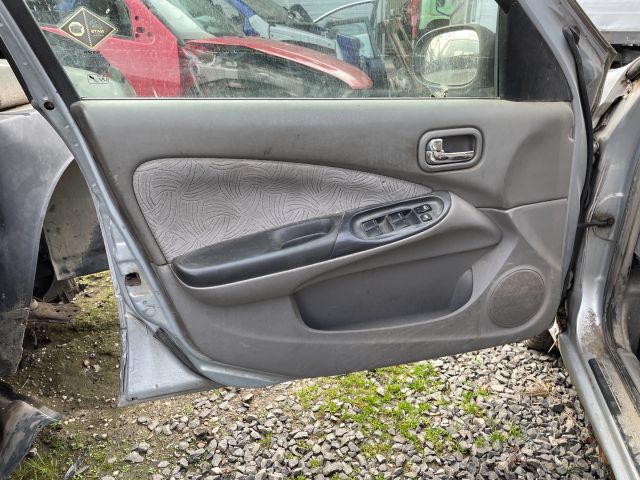 bontott NISSAN ALMERA II Tankajtó Nyitó Bowden