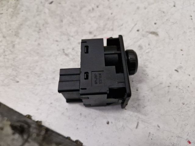 bontott NISSAN ALMERA II Tükör Kapcsoló