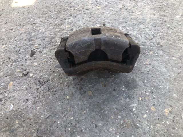 bontott NISSAN ALMERA TINO Jobb első Féknyereg Munkahengerrel