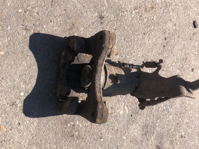 bontott NISSAN ALMERA TINO Jobb hátsó Féknyereg Munkahengerrel