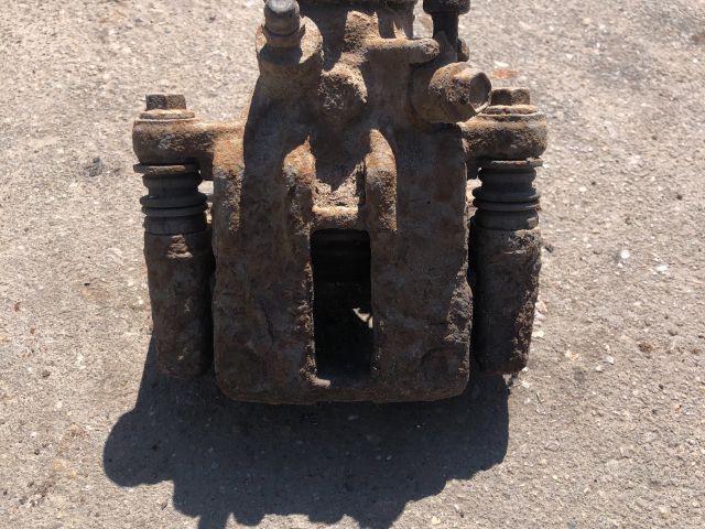 bontott NISSAN ALMERA TINO Jobb hátsó Féknyereg Munkahengerrel